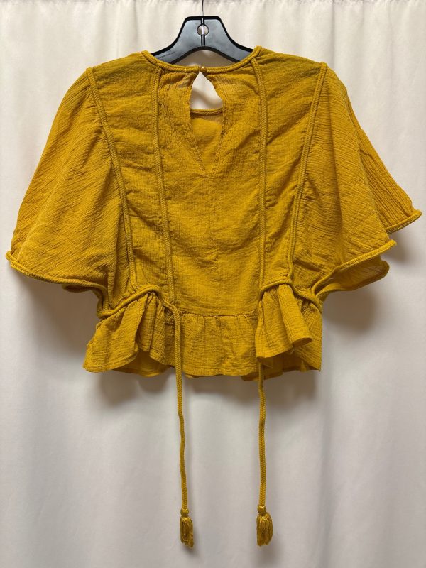 Top Short Sleeve By Vestique In Yellow, Size: M on Sale