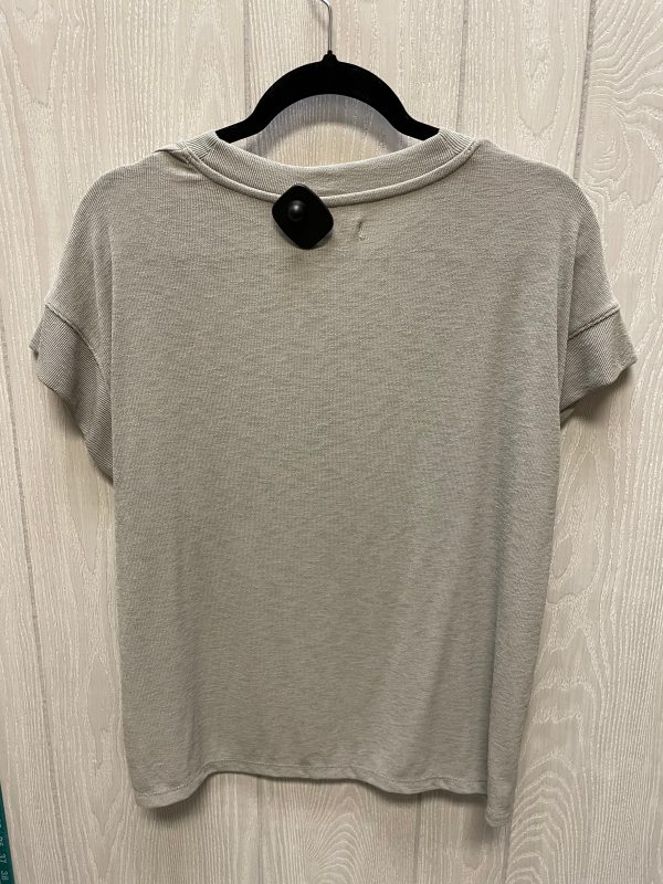 Top Short Sleeve By Madewell In Green, Size: S For Sale