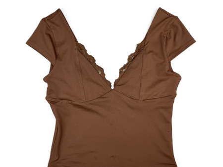 Top Short Sleeve By Reoria In Brown, Size: M Supply