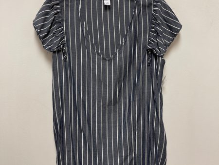 Top Short Sleeve By Old Navy In Striped Pattern, Size: M Online Hot Sale