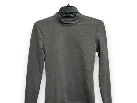 Athletic Top Long Sleeve Collar By Champion In Grey, Size: M For Sale