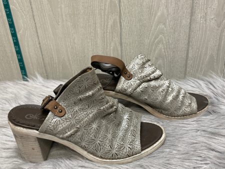 Shoes Heels Block By Naughty Monkey In Silver, Size: 8 Discount