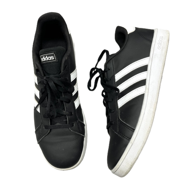 Shoes Sneakers By Adidas In Black & White, Size: 7 For Discount